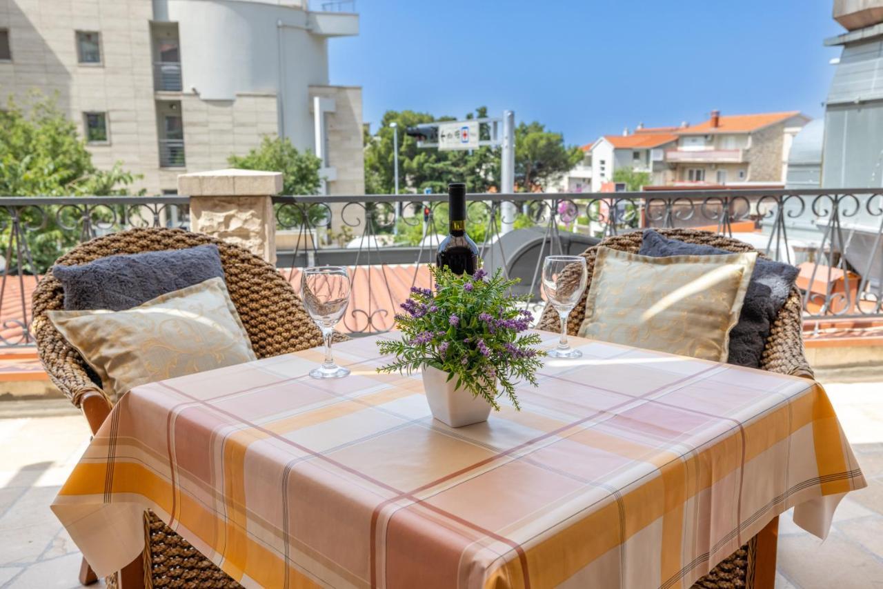Apartment For 5 Makarska Exterior foto